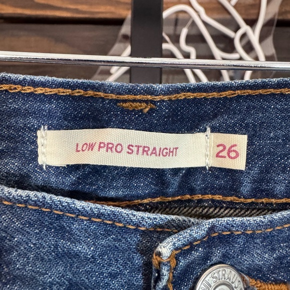Levi’s Low Pro Straight Leg Jean - Picture 2 of 3